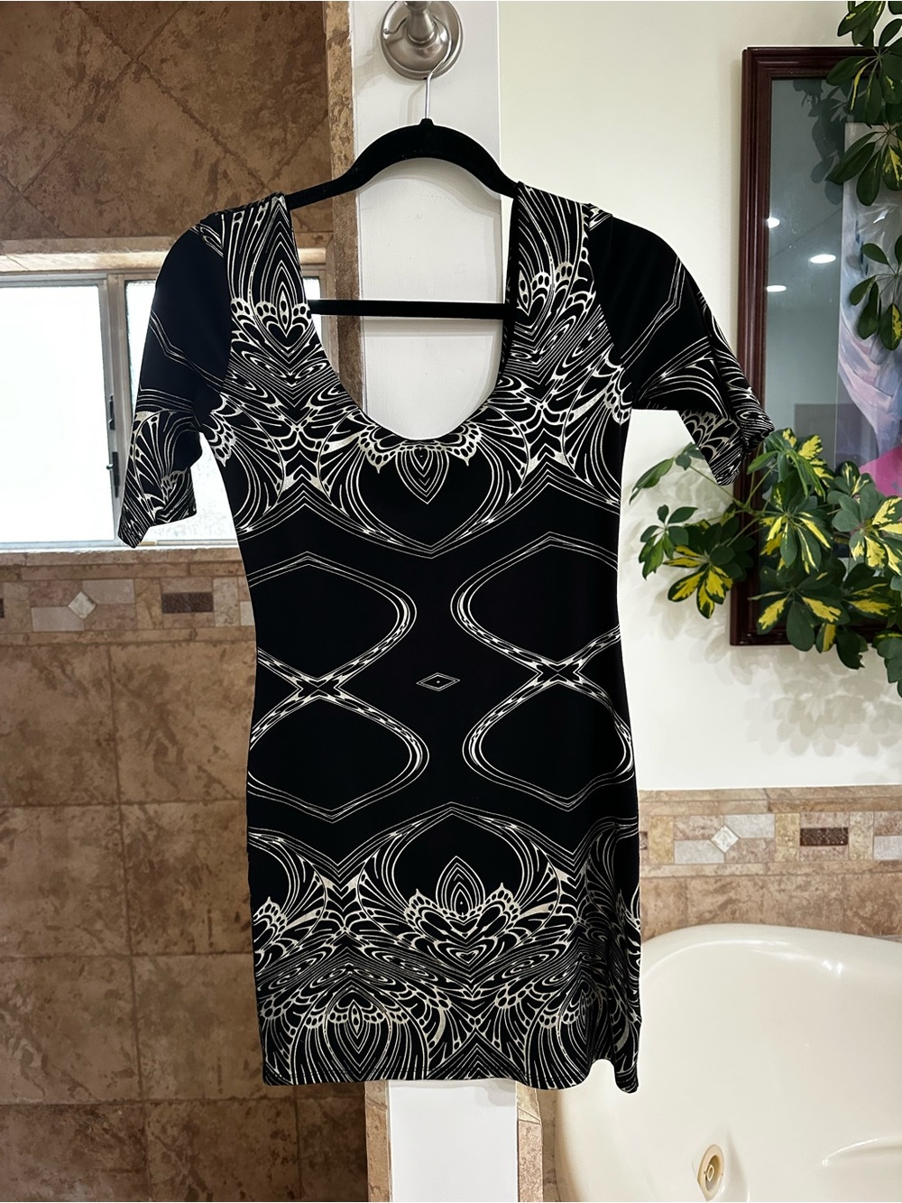 VTG Bebe Black White Geometric Graphic Bodycon Mini Dress Small Y2K Art Deco